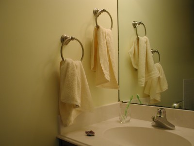 yellow bathroom